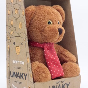 Мягкая игрушка в средней подарочной коробке Медвежонок Браун гороховый шарф, 24/32 см, 09135T24